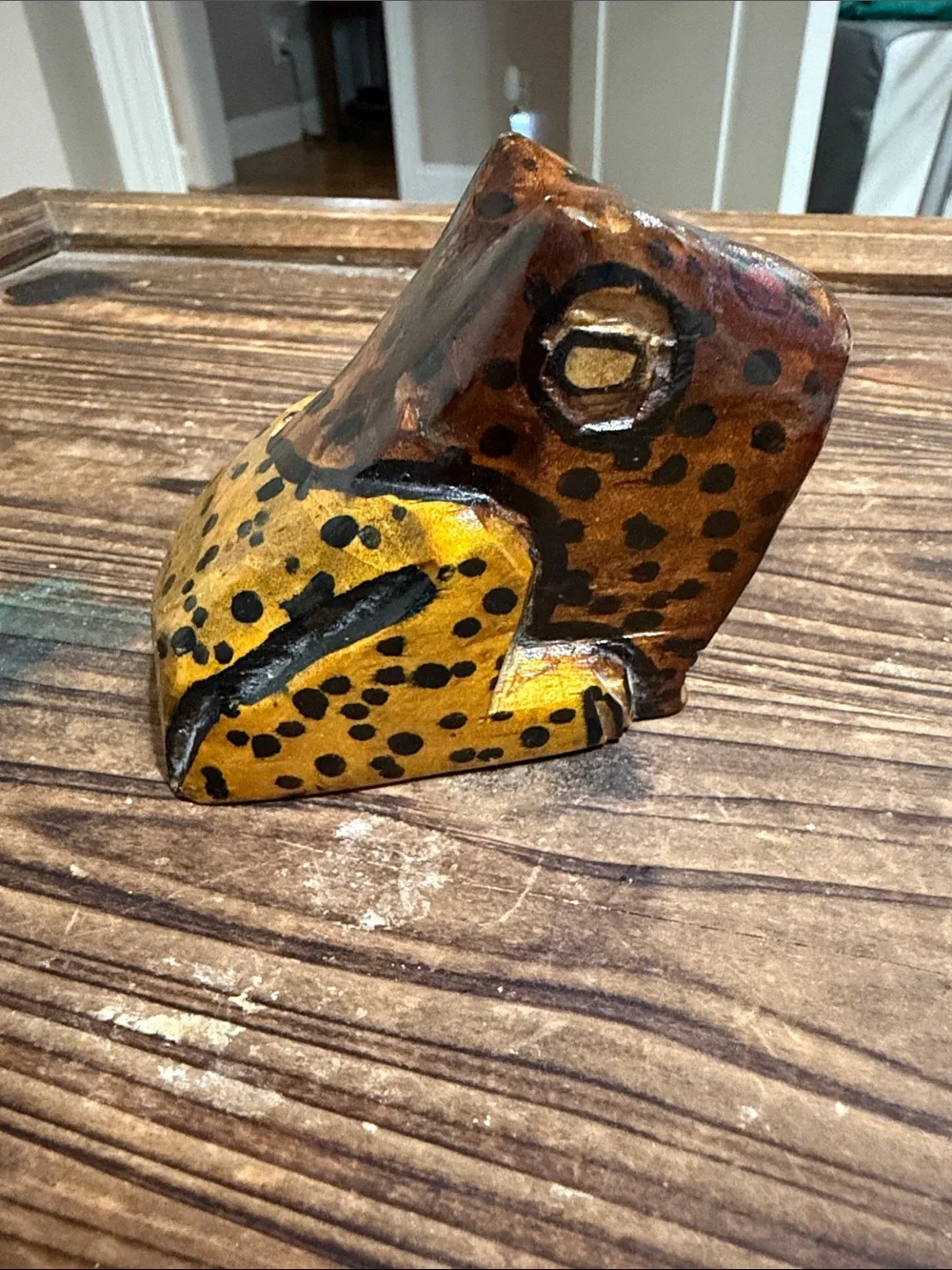 Hand carved and painted wood frog - Picture 1 of 5